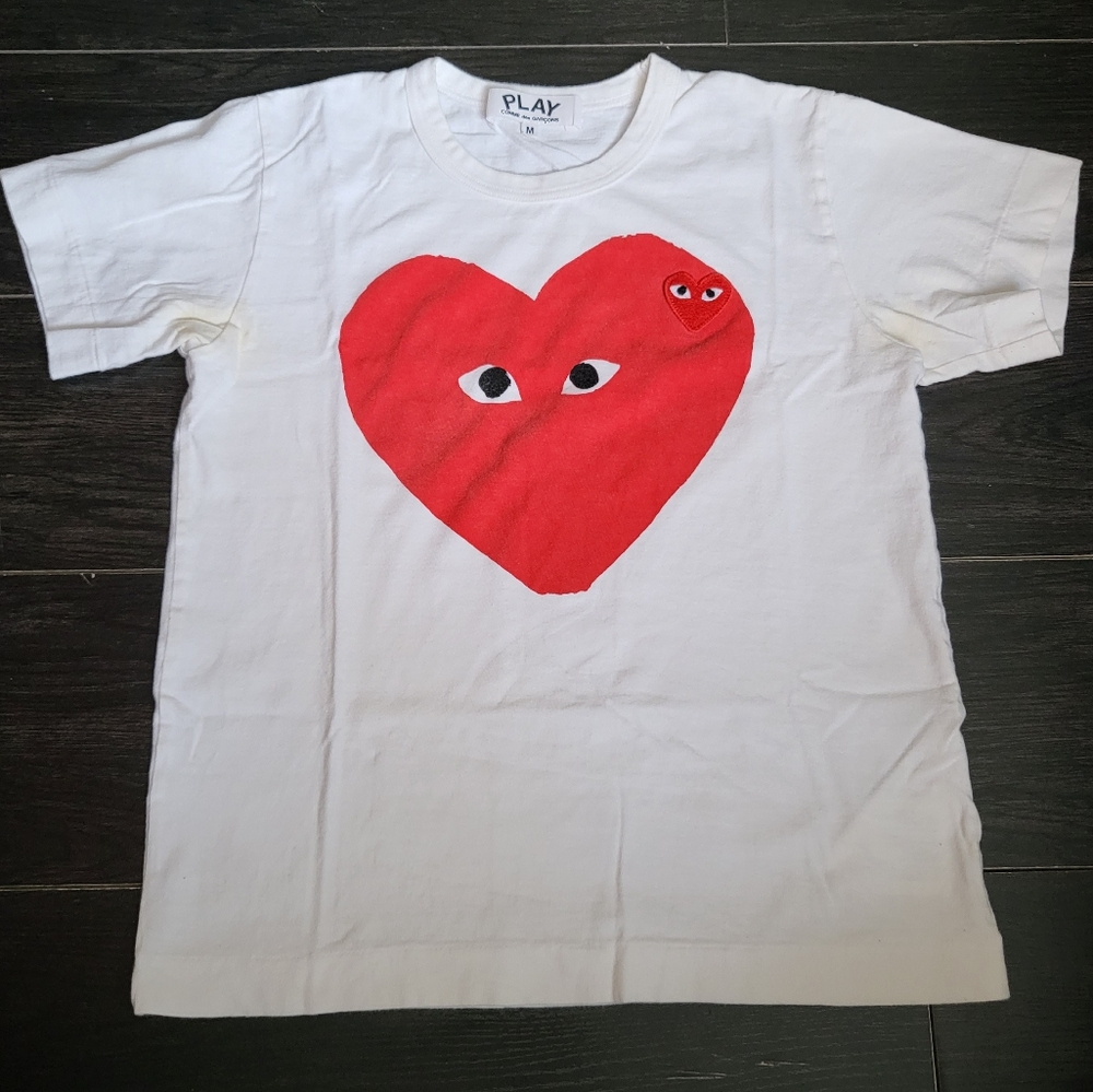 Comme des Garcons White Red Heart Short Sleeve Tee
